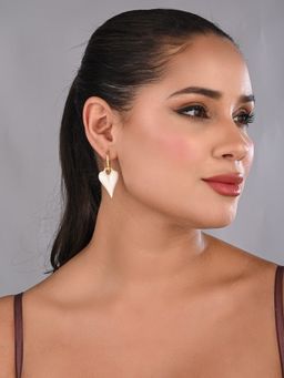 REENISAA - White Love Glaze Heart Earrings