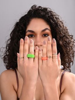 REENISAA - Chromatique Stack Ring Set (Pack of 7)