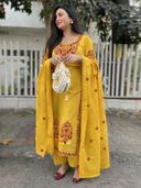 Mustard color option, Currently selected