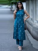 Teal color option, Currently selected