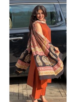 Gahan - Womens Poly Straight Solid Kurta with Narrow Pant & Dupatta - Rust