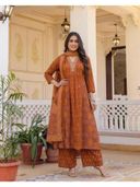 Rust color option, Sold out, Currently selected