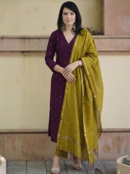 Gahan - Womens Rayon Viscose Printed Straight Kurta with Pant & Dupatta - Wine
