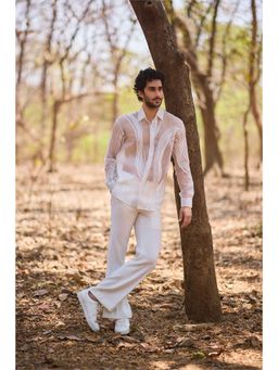 Nirmooha - White Command Shirt