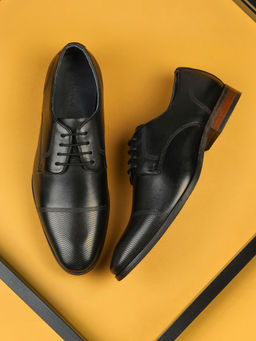 Mochi - Men s Black Lace-Ups Derbies