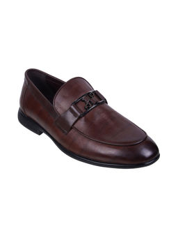 Mochi - Men Brown Loafers