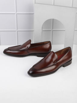Metro - Men Brown Loafers