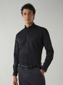 Black color option, Sold out, Currently selected