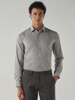 Reid & Taylor - Men Slim Fit Grey Shirt