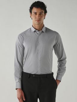 Reid & Taylor - Men Slim Fit Black Shirt
