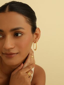 MISS JO - Timeless Large Gold Plating Hoop Earrings