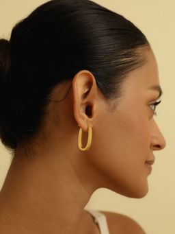 MISS JO - Geometric U Medium Gold Plating Hoop Earrings