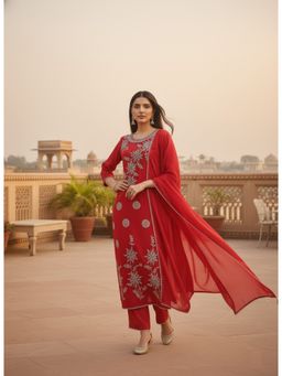 INDDUS - Women Floral Thread Embroidered Kurta with Pant & Dupatta
