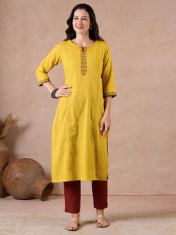Kami Kubi - Straight Fit Cotton Slub Rabari Embroidery & Block Print Kurta