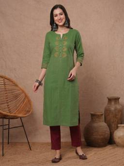 Kami Kubi - Straight Fit Cotton Intricate Embroidered Yoke Kurta