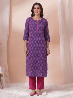 Kami Kubi - Piping & Elegant Handwork Detailing Ikat Straight Fit Kurta