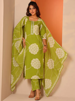 Libas - Women Green Floral Kurta with Pant and Dupatta