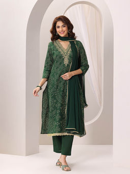Libas - Women Green Embroidered Kurta with Pant and Dupatta