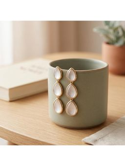TRIBAL ZONE - Ivory Stone Triple Teardrop Cascade Earrings