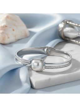 TRIBAL ZONE - Silver Pearl and Pave Hinged Bangle