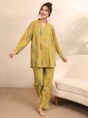 Mustard color option, Currently selected