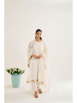 Siyona by Ankurita - White Nargis Kurta with Pant and Dupatta (Set of 3)