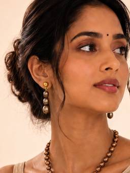 AIRO JEWELRY - Gold Caramel Oval Pearl Drop Earring