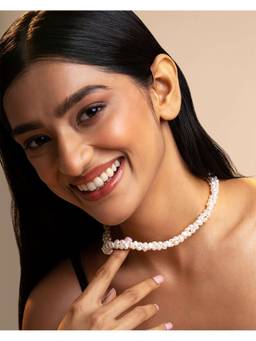 AIRO JEWELRY - Twisty Blossom Pearl Necklace