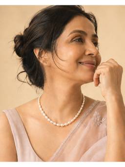 AIRO JEWELRY - Off White Large Oval Pearl Necklace