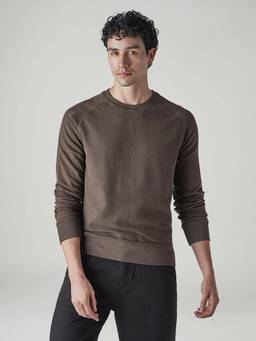 Levi's - Men Brown Solid Regular Fit Waffle T-Shirt