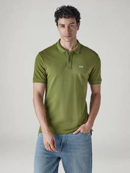 Levi's - Men Olive Solid/Plain Polo T-Shirt