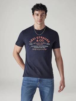 Levi's - Men Navy Blue Typography T-Shirt