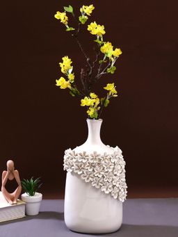 Tayhaa - Beautiful White Floral Bottle shaped Ceramic Vase