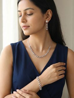 GIVA - 925 Silver Bejewelled Jewellery Set