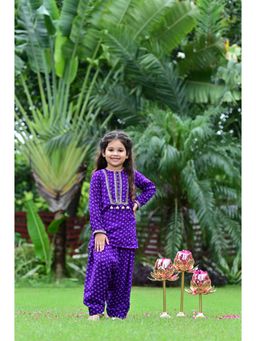 EthIndia - Purple Printed Georgette Kurta and Salwar