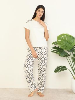Sweet Dreams - Womens Geometric Printed T-Shirt with Pyjama White