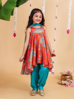 MASTARANG - Girls Mastering Orange Kurta with Pant and Dupatta
