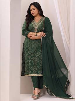 Extra love by Libas - Green Printed Bandhani Kurta with Pant and Dupatta