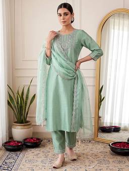 VredeVogel - Green Embroidered Thread Work Kurta with Pant and Dupatta