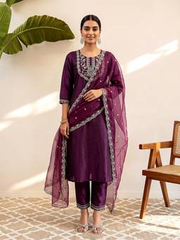 VredeVogel - Purple Embroidered Thread Work Kurta with Pant and Dupatta