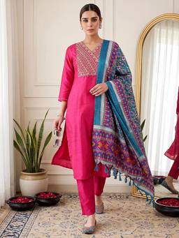 VredeVogel - Pink Embroidered Gota Work Kurta with Pant and Dupatta