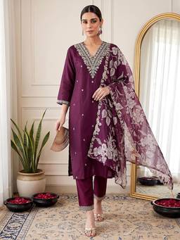 VredeVogel - Purple Floral Embroidered Kurta with Pant and Dupatta