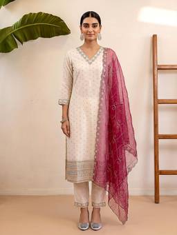 VredeVogel - White Embroidered Sequined Work Kurta with Pant and Dupatta