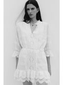 White color option, Sold out, Currently selected