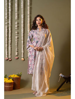 Heeposh - Printed Kurta and Pants with Dupatta (Set of 3)