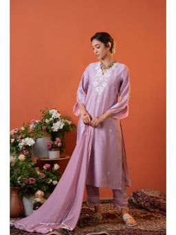 Heeposh - Heavy Neck Embroidered Kurta and Pants with Dupatta (Set of 3)