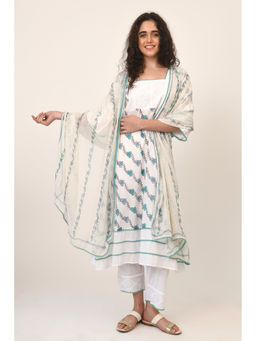 Naina Arunima - Fushchia Pink Pure Cotton Floral Trellis Block Printed Kurta (Set of 3)