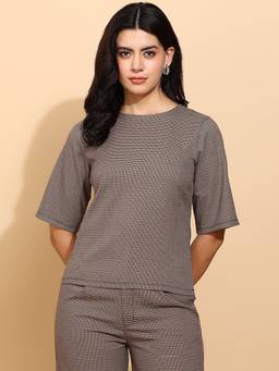Saffe - Women Brown Three Fourth Sleeves Round Neck Checks Top