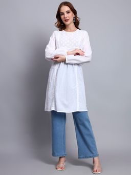 PARAMOUNT CHIKAN - Women White Lucknowi Chikankari Cotton Kurti