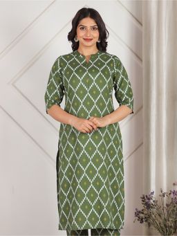 ARAMYA - Green Soft Cotton Straight Geometric Print Kurta